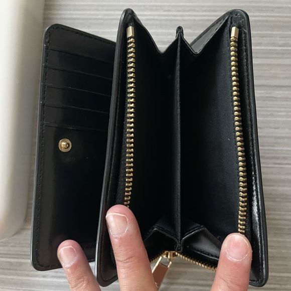 Marc Jacobs Topstitched Compact Zip Wallet - Picture 7 of 12